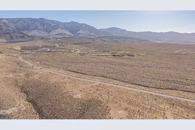 7077 Camp Rock Road, Lucerne Valley, CA 92356 - Photo 14