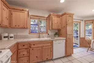 1065 S Minton Ave, Big Bear City, CA 92314 - Photo 10