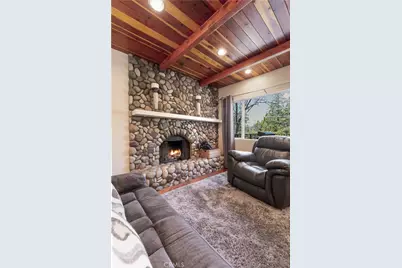 28916 North Shore Road, Lake Arrowhead, CA 92352 - Photo 14