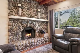28916 N Shore Rd, Lake Arrowhead, CA 92352 - Photo 14