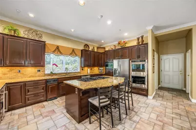 652 Fairway Drive, Redlands, CA 92373 - Photo 18