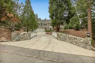 26122 Augusta Dr, Lake Arrowhead, CA 92352 - Photo 2