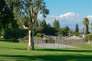 10060 Hillsborough Ln, Riverside, CA 92503 - Photo 36