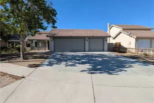 10736 Dove Ct, Adelanto, CA 92301 - Photo 2