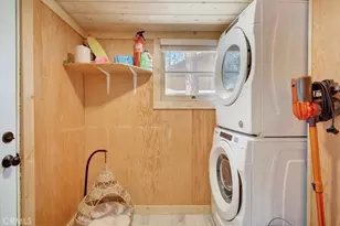 298 Maple Ln, Sugarloaf, CA 92386 - Photo 16