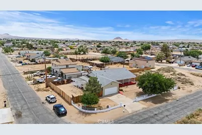 20548 Neuralia Road, California City, CA 93505 - Photo 2