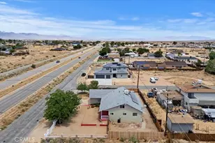 20548 Neuralia Rd, California City, CA 93505 - Photo 8