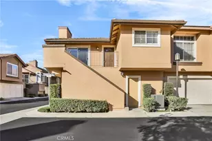 8039 E Snapdragon Ln, Anaheim Hills, CA 92808 - Photo 4