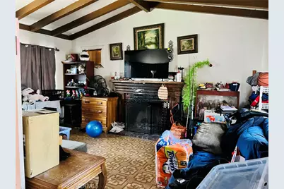 122 E Pioneer Avenue, Redlands, CA 92374 - Photo 4