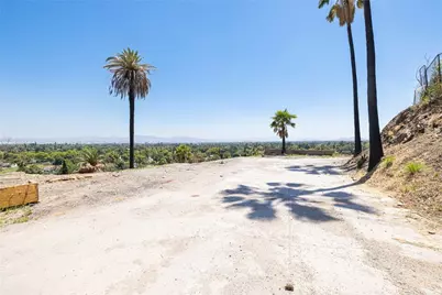 875 W Vista Dr, San Bernardino, CA 92405 - Photo 10