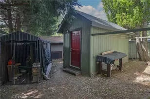 22899 Byron Rd, Crestline, CA 92322 - Photo 20