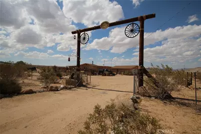 1910 Artesia Avenue, Landers, CA 92285 - Photo 6