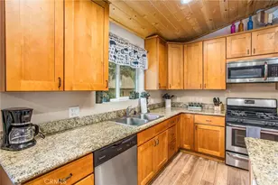 533 Sunset Ln, Sugarloaf, CA 92386 - Photo 12