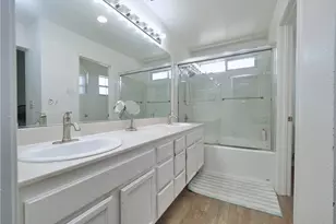 9550 Village Tree Dr, Elk Grove, CA 95758 - Photo 14