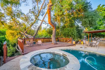 533 Via Vista Dr, Redlands, CA 92373 - Photo 16