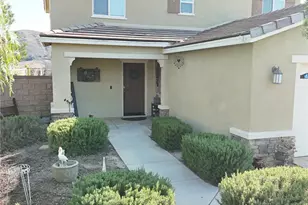 34133 Dianthus Ln, Lake Elsinore, CA 92532 - Photo 2