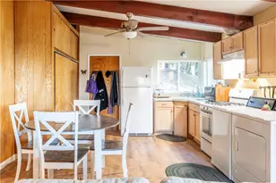 797 Chateau Dr, Crestline, CA 92325 - Photo 6