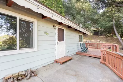 797 Chateau Drive, Crestline, CA 92325 - Photo 2
