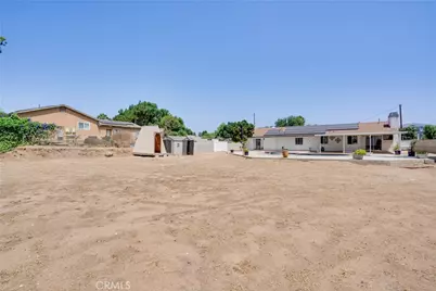 18825 Mariposa Avenue, Riverside, CA 92508 - Photo 16