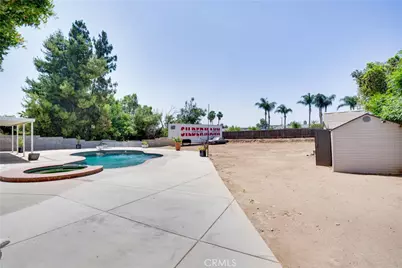 18825 Mariposa Avenue, Riverside, CA 92508 - Photo 12