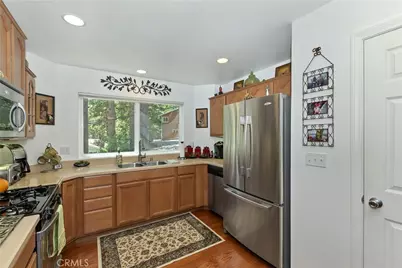 31816 Silver Spruce Drive, Running Springs, CA 92382 - Photo 6