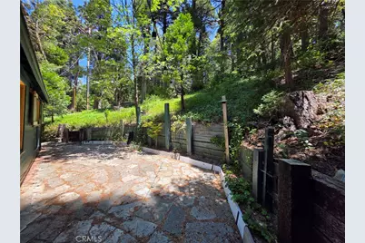 606 Crest Estates Drive, Lake Arrowhead, CA 92352 - Photo 18
