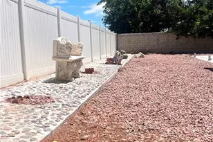 13590 Mica Ave, Victorville, CA 92392 - Photo 18