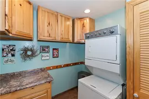 292 Heliotrope Dr, Lake Arrowhead, CA 92352 - Photo 20
