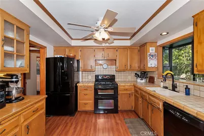 292 Heliotrope Drive, Lake Arrowhead, CA 92352 - Photo 10