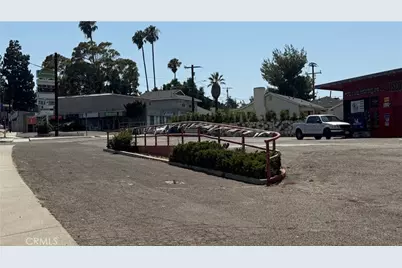 26023 Western Avenue, Lomita, CA 90717 - Photo 8