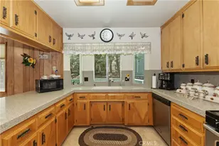 325 Brentwood, Lake Arrowhead, CA 92352 - Photo 12