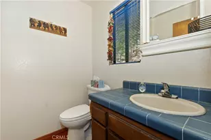 305 Cedarbrook Dr, Twin Peaks, CA 92391 - Photo 8