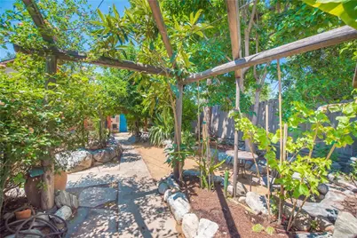 2599 Huntington Drive, Upland, CA 91786 - Photo 52