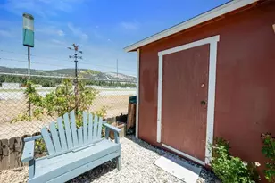 323 W Fairway Blvd, Big Bear City, CA 92314 - Photo 18