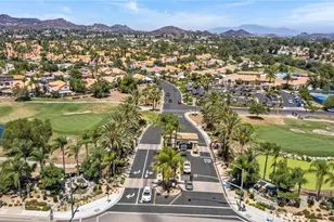 40311 Via Ambiente, Murrieta, CA 92562 - Photo 48