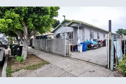 6414 S Hoover Street, Los Angeles, CA 90044 - Photo 1