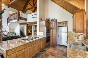 190 Birchwood, Lake Arrowhead, CA 92352 - Photo 18