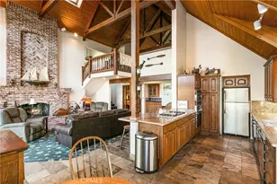 190 Birchwood, Lake Arrowhead, CA 92352 - Photo 4