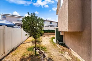 909 Heron Dr, Corona, CA 92879 - Photo 32