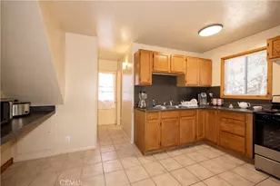 809 San Bernardino Ave, Sugarloaf, CA 92386 - Photo 6