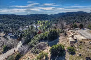 935 Sonoma Dr, Lake Arrowhead, CA 92352 - Photo 1