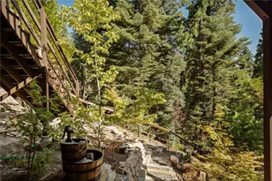 446 Cedarbrook Dr, Lake Arrowhead, CA 92391 - Photo 18