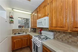 23376 Knapps Cutoff, Crestline, CA 92325 - Photo 12