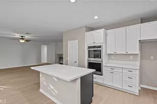 1728 Tamarron Dr, Corona, CA 92883 - Photo 14