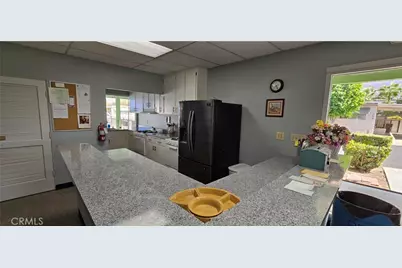 9391 California Avenue #80, Riverside, CA 92503 - Photo 24