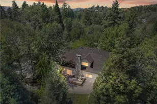 28411 N Shore Rd, Lake Arrowhead, CA 92352 - Photo 2
