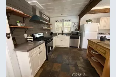 229 Oak Drive, Lake Arrowhead, CA 92352 - Photo 14