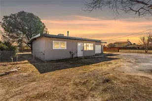 19223 Rock Springs Rd, Hesperia, CA 92345 - Photo 2