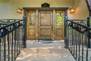 1034 Teakwood Dr, Lake Arrowhead, CA 92352 - Photo 6