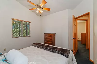 379 Fawntrail Place, Big Bear Lake, CA 92315 - Photo 34